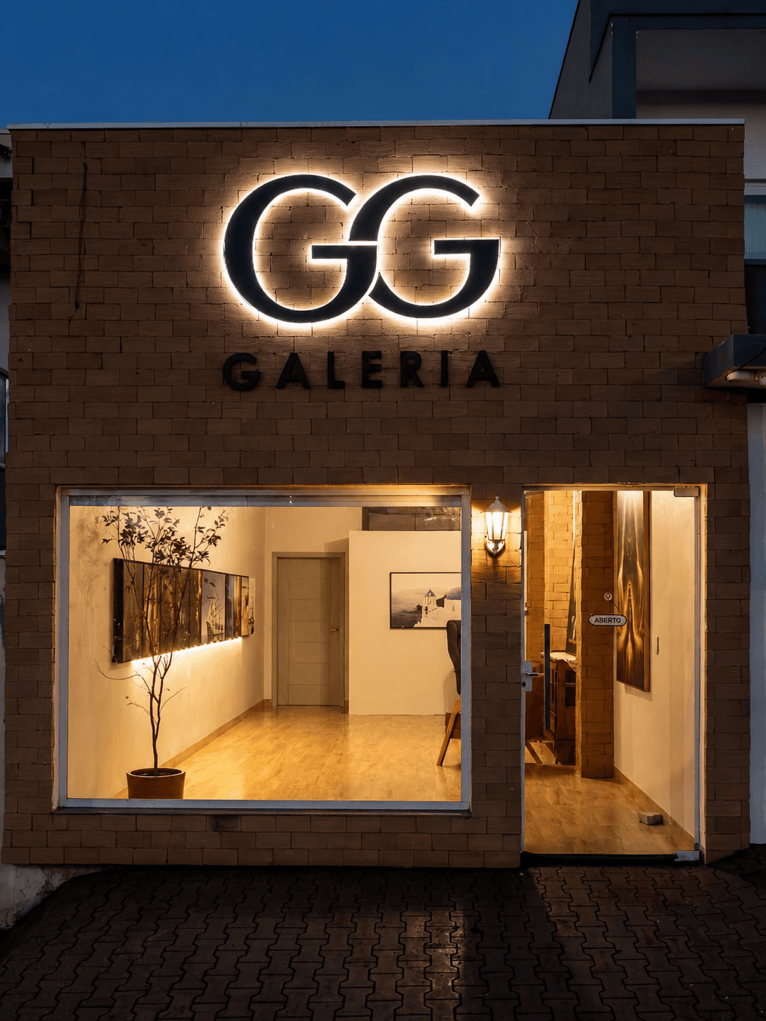 Detalhes da Galeria Guimarães